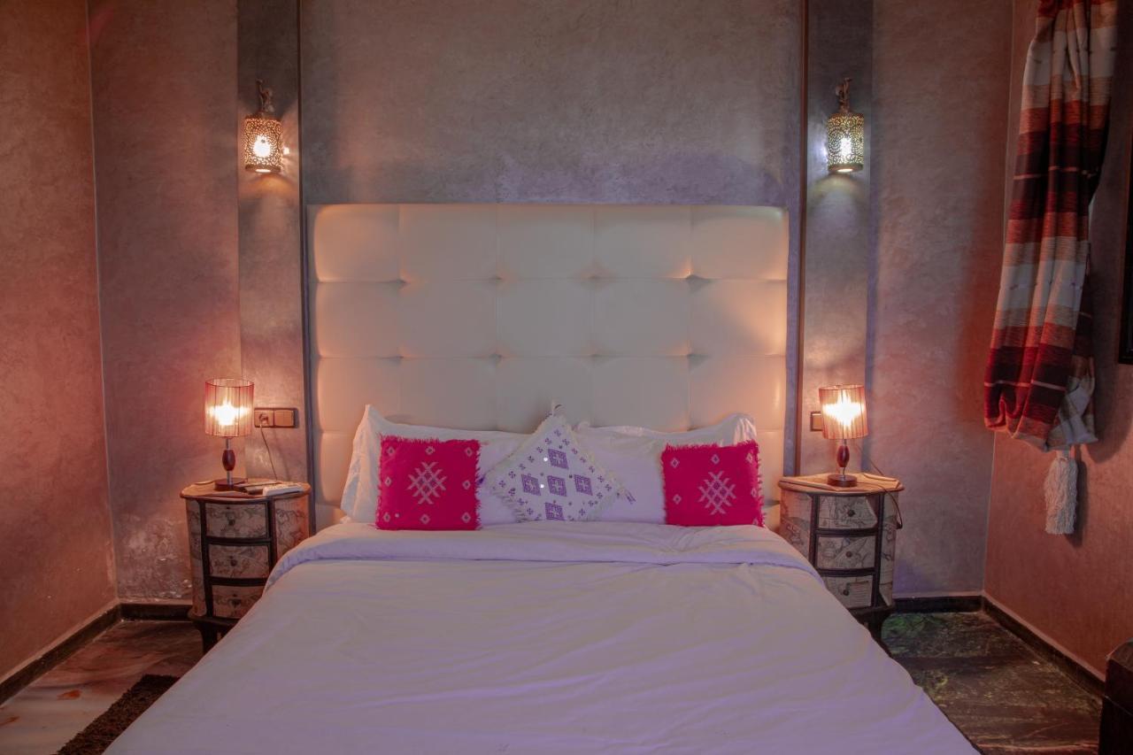 Jnanat Aicha Guesthouse Wawizelte Екстер'єр фото