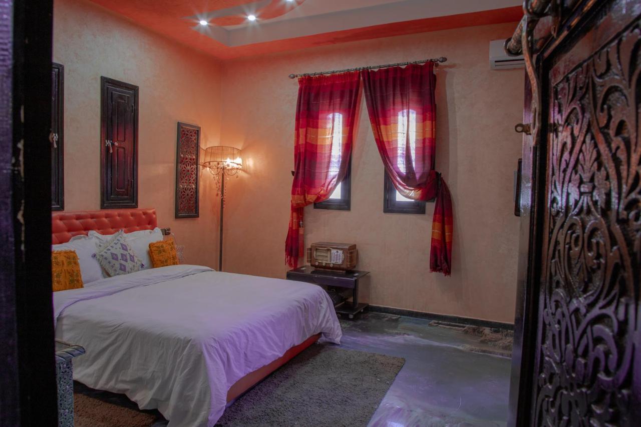 Jnanat Aicha Guesthouse Wawizelte Екстер'єр фото