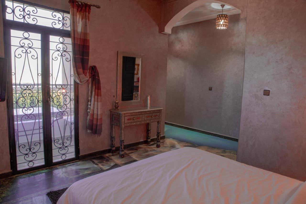 Jnanat Aicha Guesthouse Wawizelte Екстер'єр фото