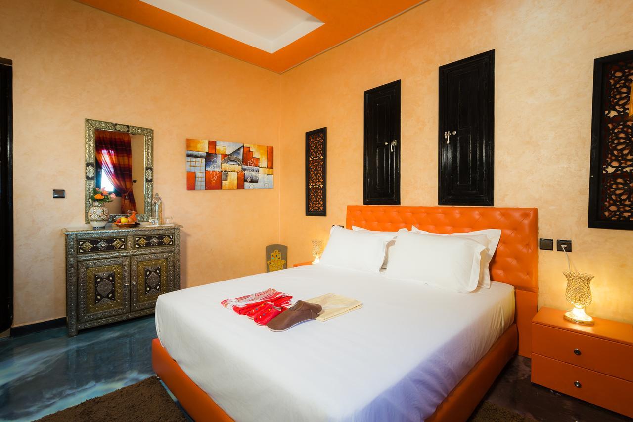 Jnanat Aicha Guesthouse Wawizelte Екстер'єр фото
